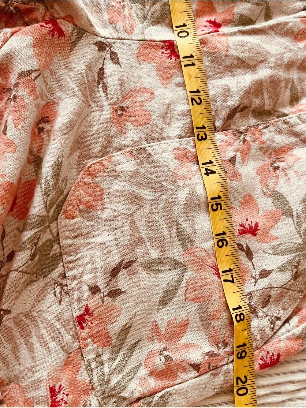 Briggs Casual Linen   Blend  Peach Floral High-Waist Shorts - Picture 9 of 9